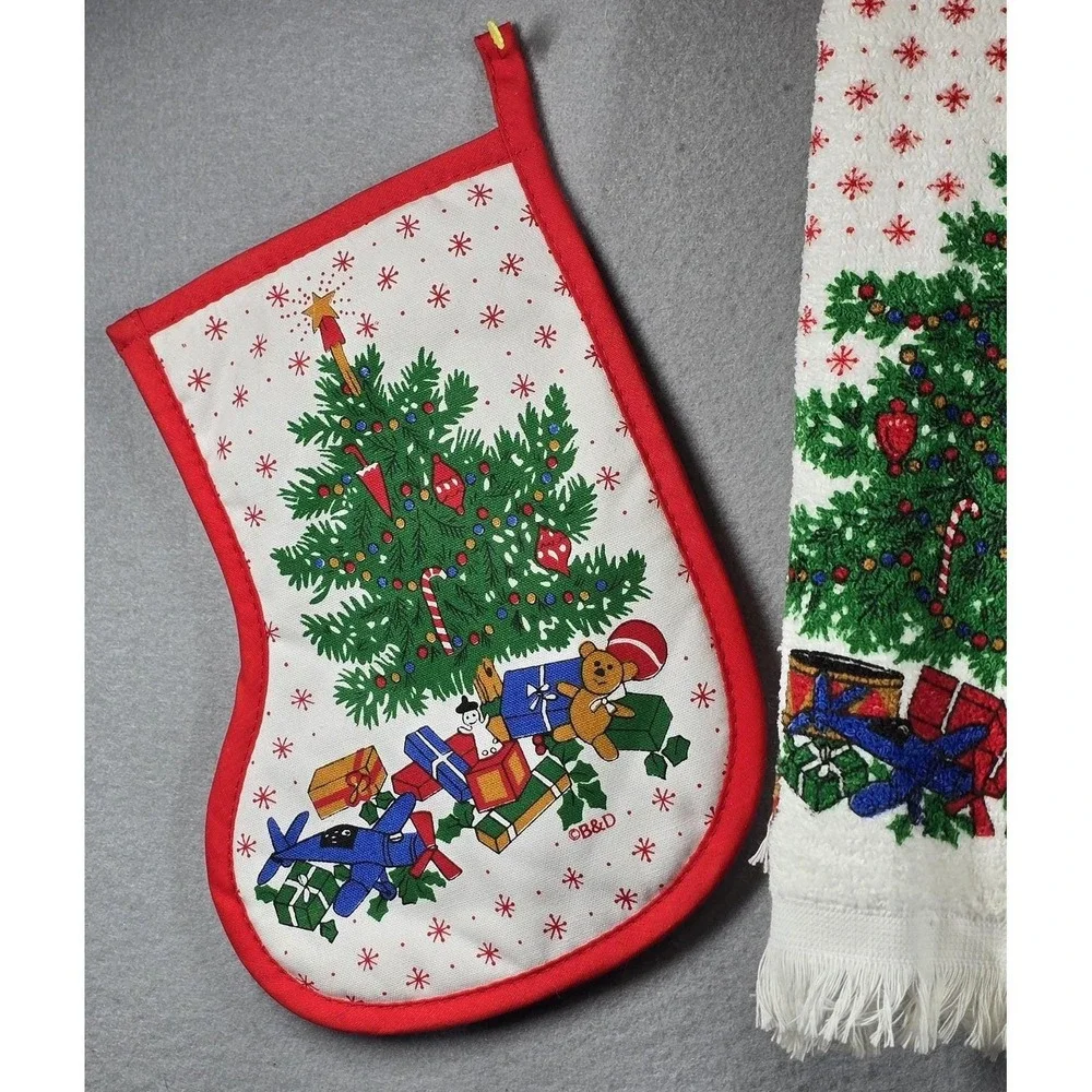 Vintage Cannon Christmas Tree Hand Towels Potholders Set‎ Holiday Kitchen Decor